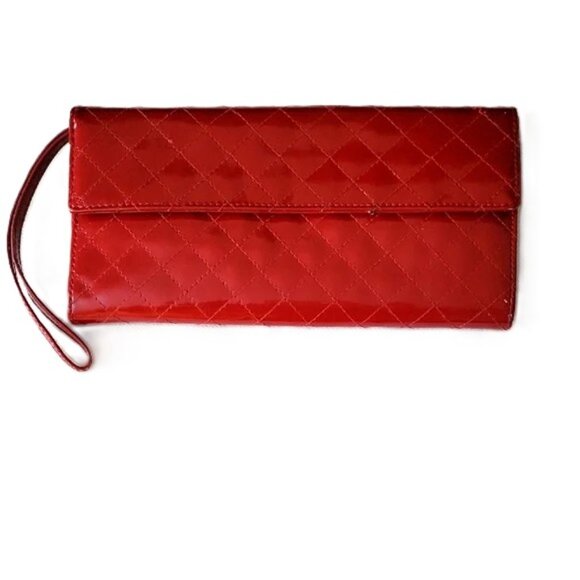 Aldo Red Quilted Patent Leather wallet / Wristlet Clutch - Picture 3 of 16